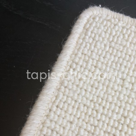 Tapis sur mesure en laine Blanc Neige gamme Dubai finition surjet